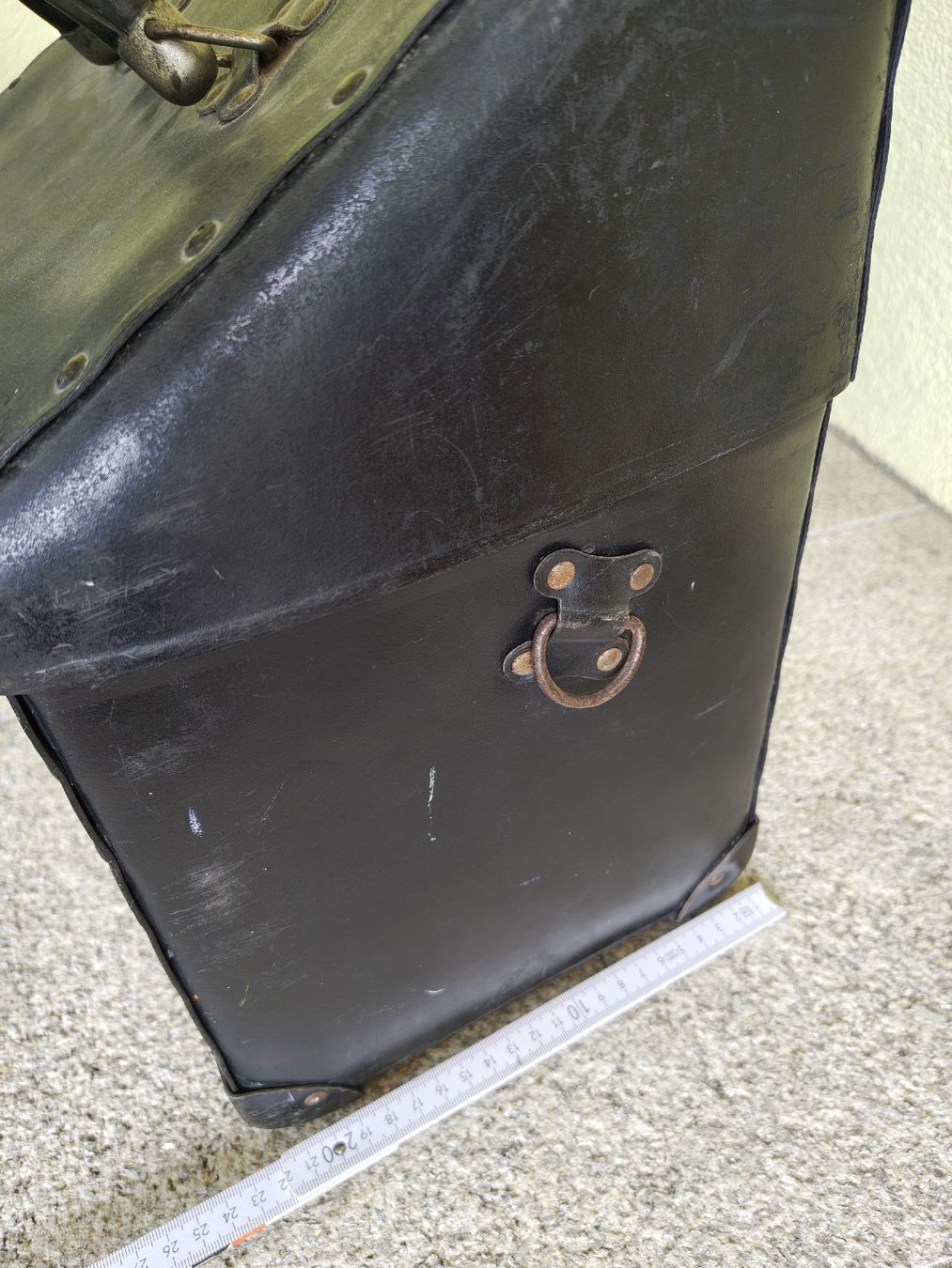 Valigie: Valise vintage noire. – Difettoso da Fontainemelon venduto da ad_ 3