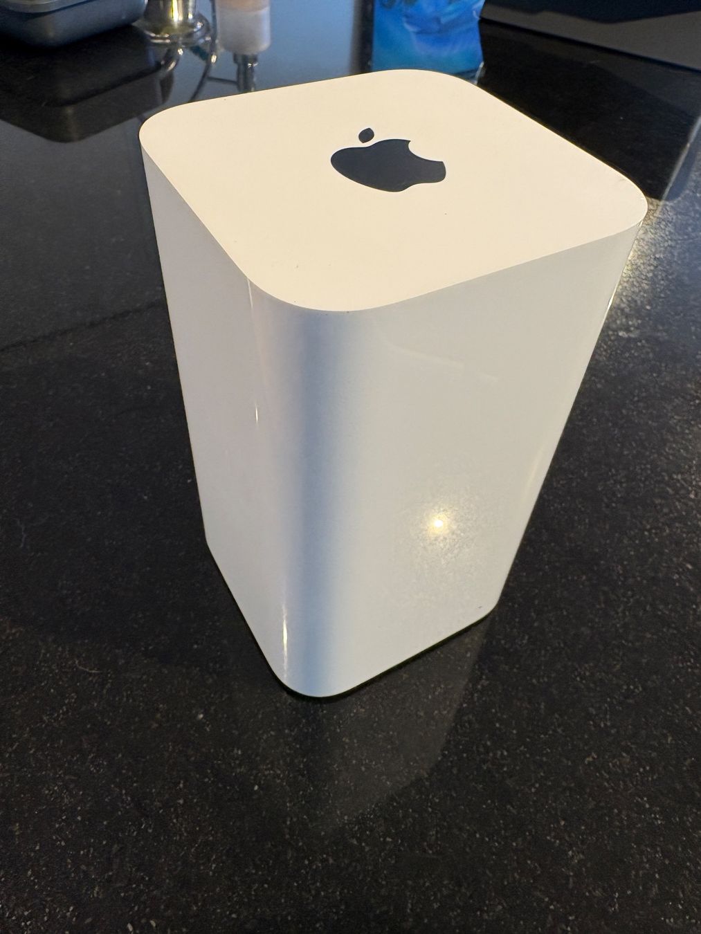 Modems & Router: Time Capsule A1470 – Gebraucht aus Pfäffikon ZH von Peperoni2