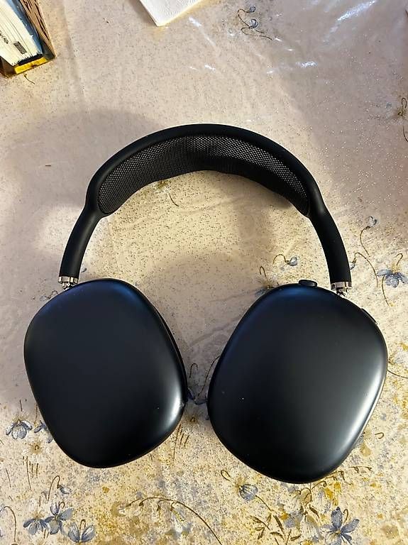 Apple Kopfhörer: AirPods Pro Max 2 Midnight – Neu und originalverpackt aus Genève von luk_5m7h 3