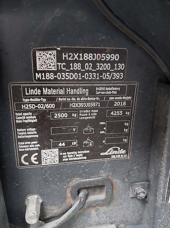 Linde Carrelli elevatori e a forche: Linde Dieselstapler mit Dreh und Klemmgabel – Usato da Zezikon venduto da nfa_2s5b 2