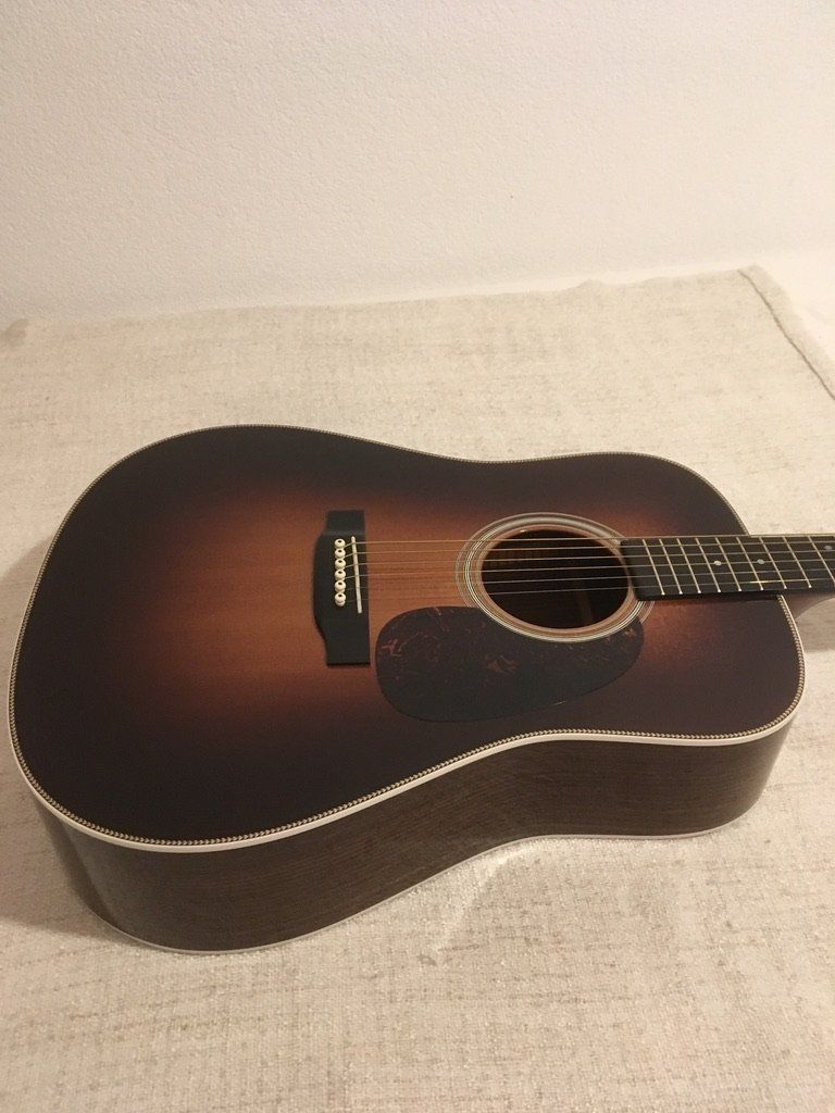 Martin & Co. Strumenti musicali: Martin HD28 Sunburst (LR Baggs) – Usato da melano venduto da Georges.G 3
