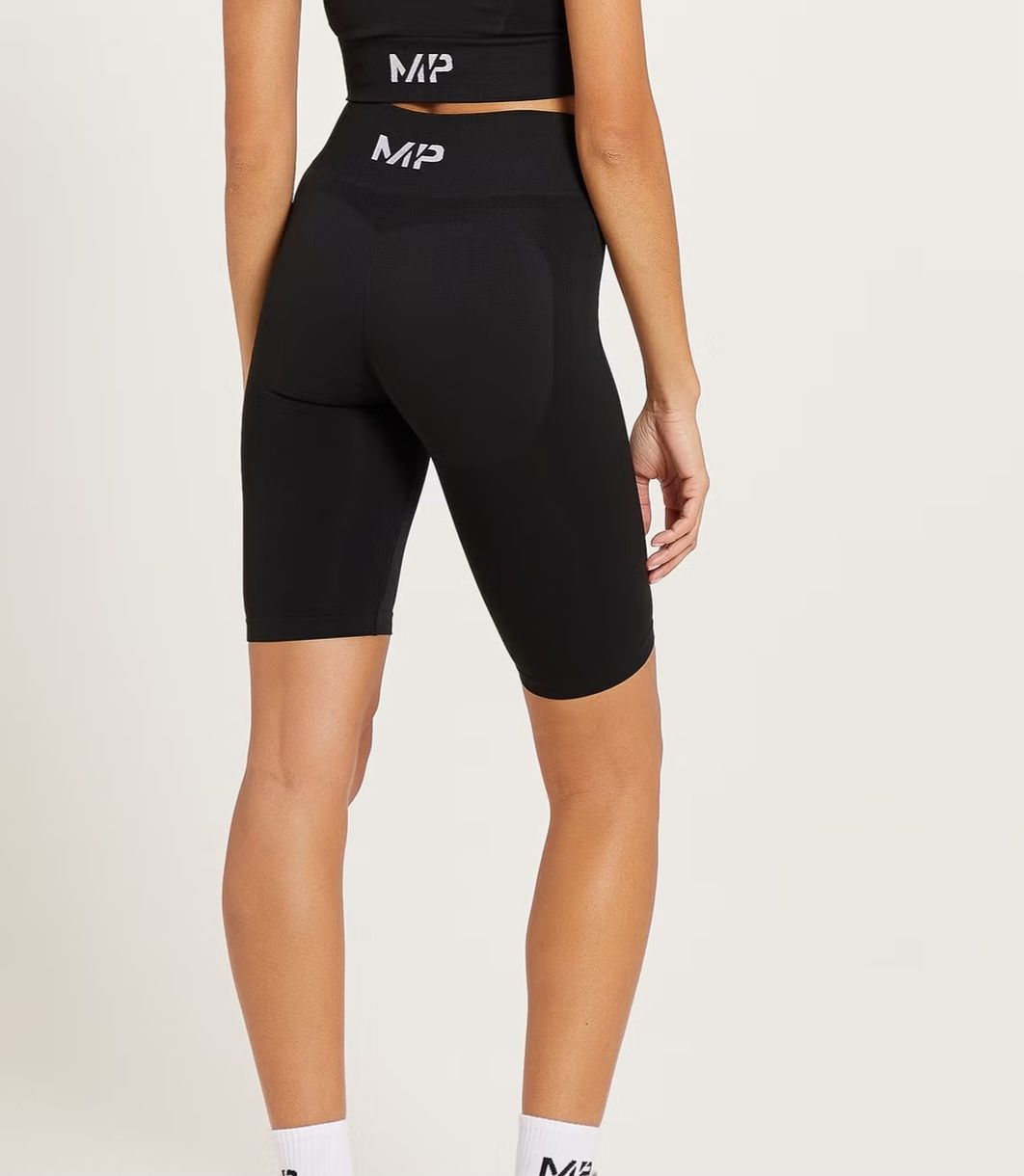 Leggings: Sport Shorts - Grösse S – Neuf avec emballage d'origine à Rickenbach b. Wil par Kth_v8 4