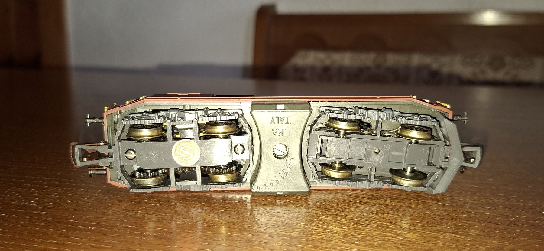 Lima Modellini di ferrovie: H0 DC Analog Lima SBB Bm 4/4 18414. – Difettoso da Pfäffikon ZH venduto da gub_2j76 7