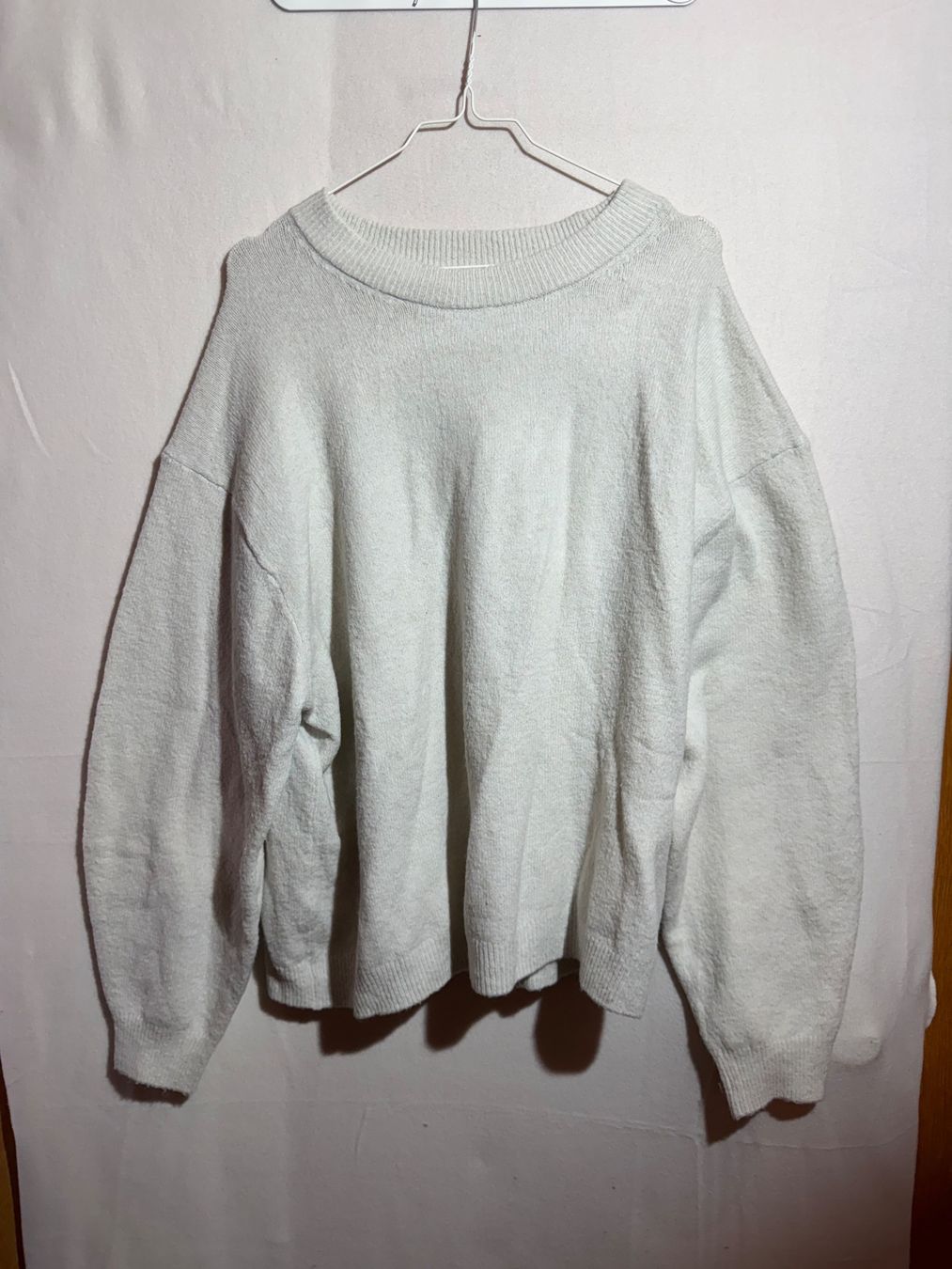 H&M Pulls & Sweat-shirts: Weisser Pullover von H&M Gr. XL – D'occasion à Grosswangen par second_hand_dress