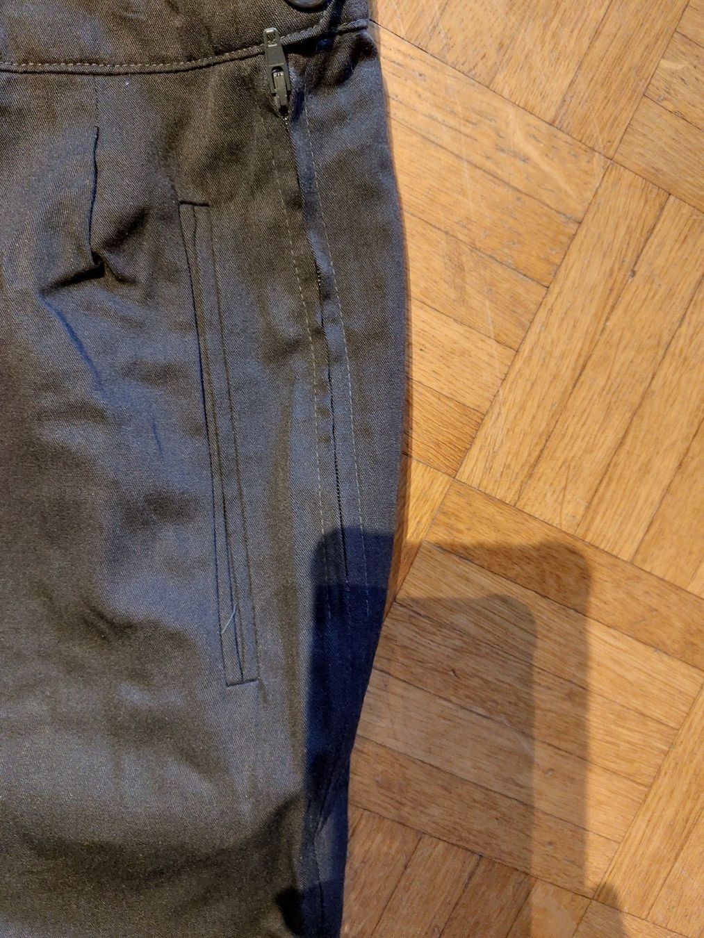 Pantalons: leichte Hose, Grösse 38, schwarz – D'occasion à Escholzmatt par Stern777 2