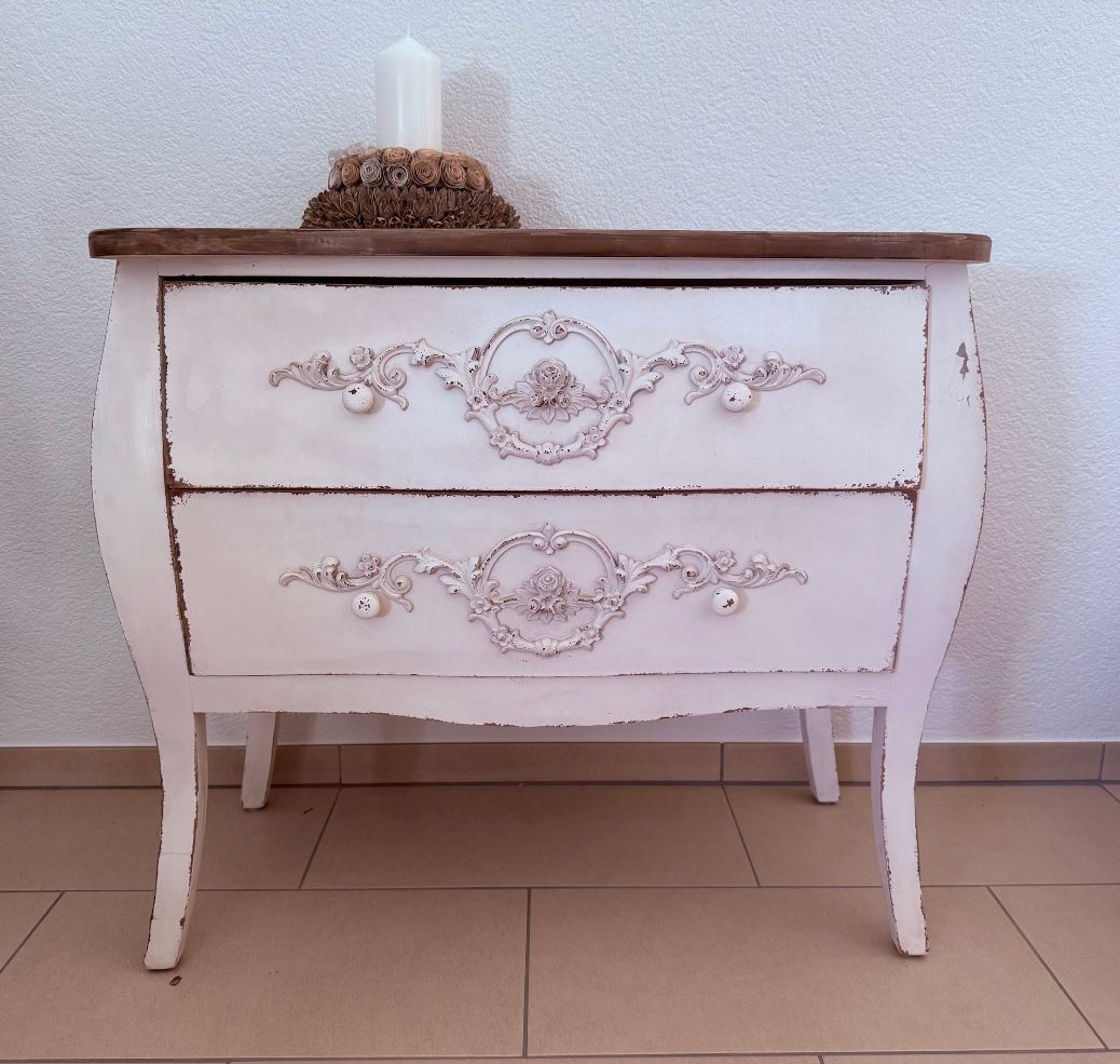 Cassettiere: ✨ Einzigartige Shabby-Chic-Kommode – Usato da Fällanden venduto da LetiRobi