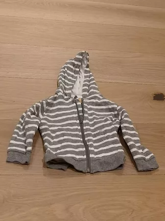 Kapuzenpullover Grösse 80