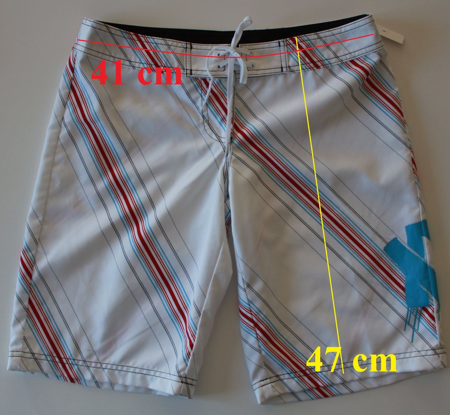 Costumi da bagno: Short de bain Völkl  t. M    NEU! – Nuovo e nell'imballaggio originale da Peseux venduto da Gilloss 1
