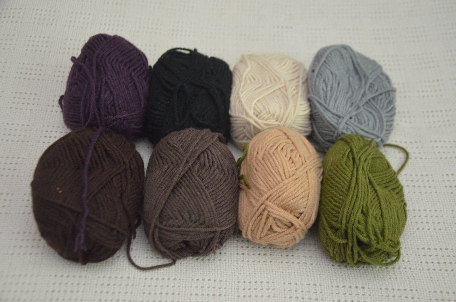 Lana: WOLLE PAKET 8 STUCK (D) – Nuovo (secondo la descrizione) da Chiasso venduto da Dolly015
