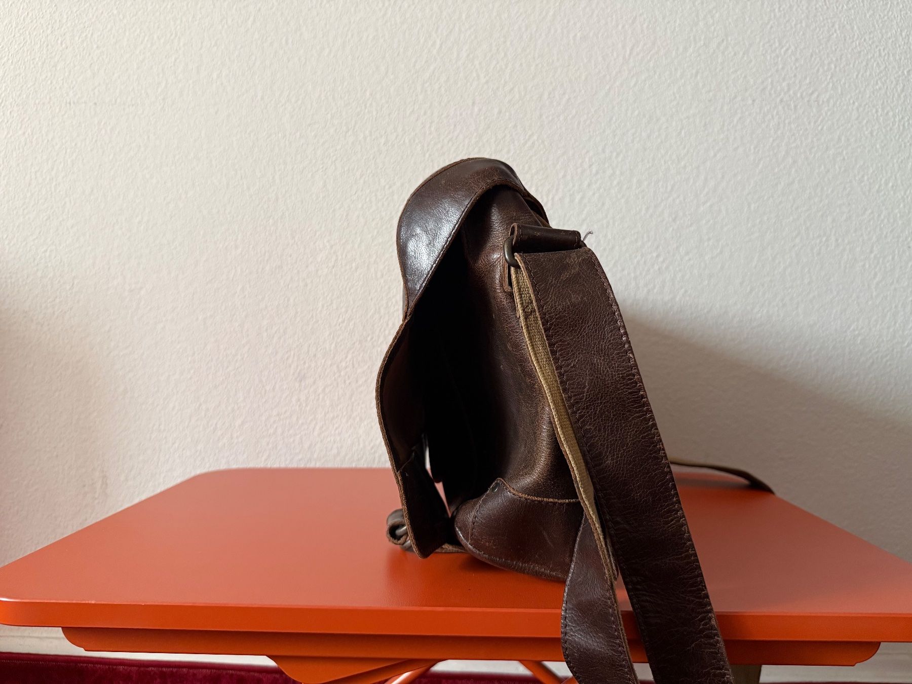 Aunts & Uncles Borse: aunts and uncles medium judd messenger bag – Usato da Lausanne venduto da Ruche_ 2