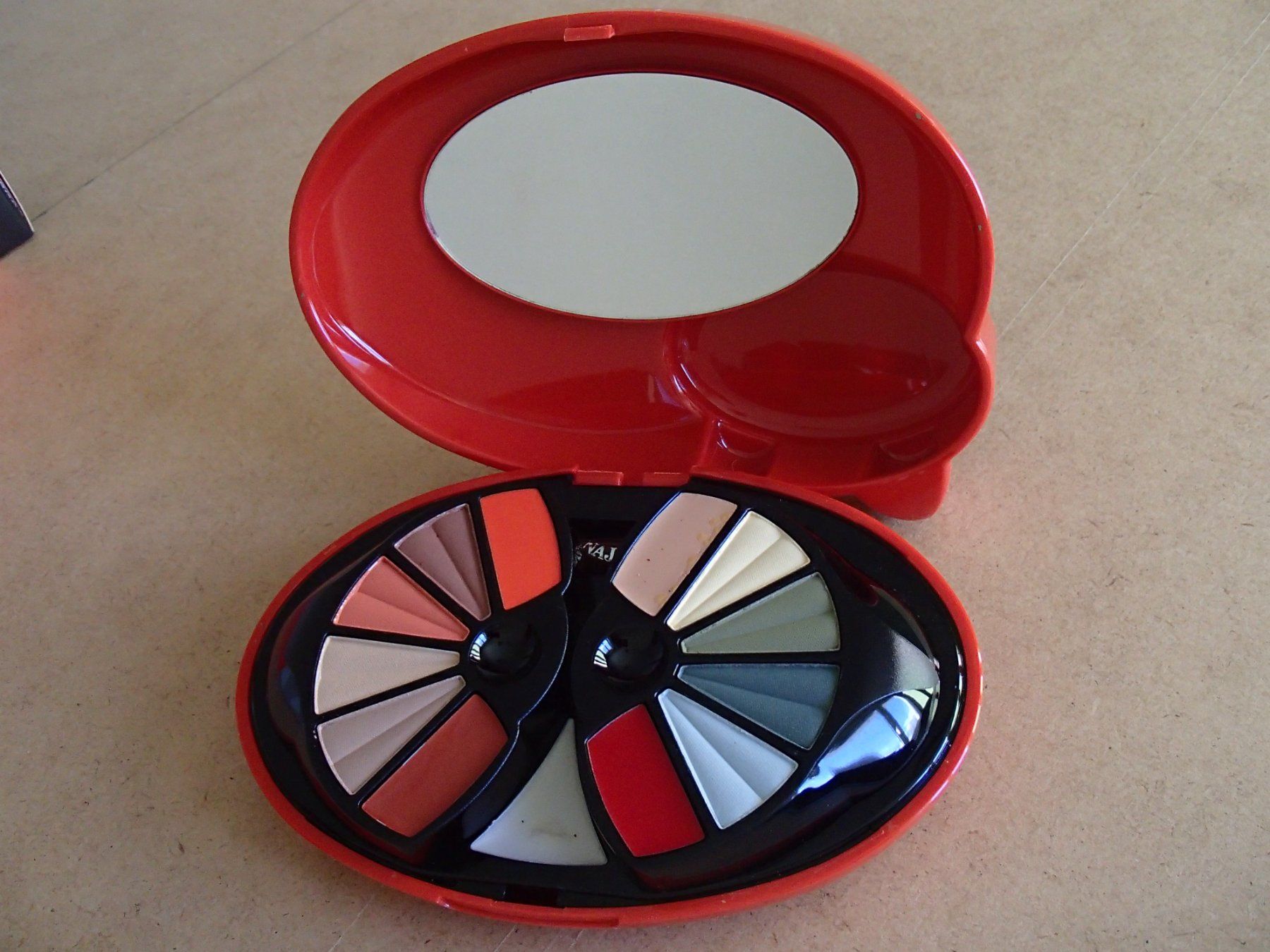 Make-up: Coffret Pritty Kitty von Naj-Oleari – Nuovo e nell'imballaggio originale da Schöfflisdorf venduto da pullux 4