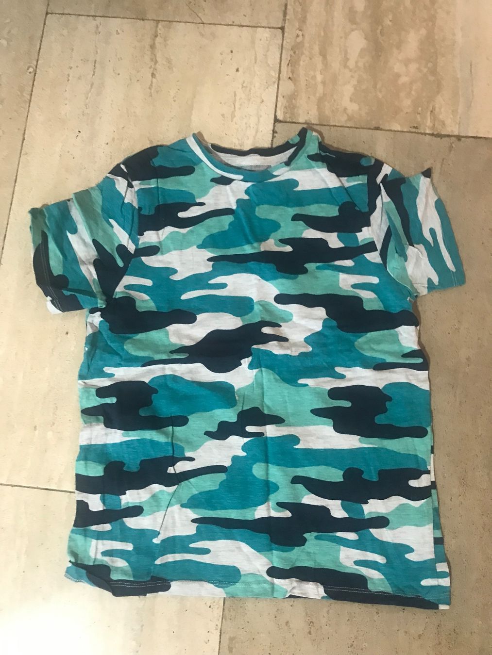 Camicie, T-shirt & Polo: T-Shirt gr 140 – Usato da Oftringen venduto da mbc_b8vr