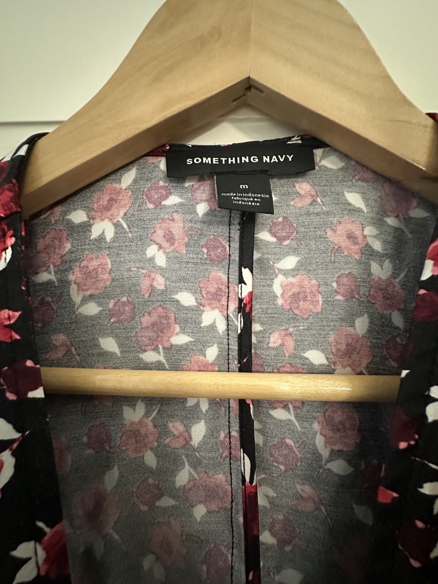 Kleider: Robe imprimé floral SOMETHING NAVY taille M neuf – Neu (gemäss Beschreibung) aus Chêne-Bourg von raf_k9v7 1