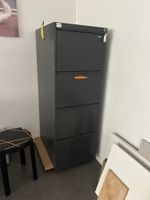 Aktenschrank aus Metall