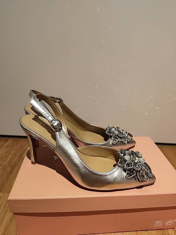 Scarpe da donna: Slingback-Pumps silber (Gr. 38) – Usato da Andelfingen venduto da Wiebke_J 1