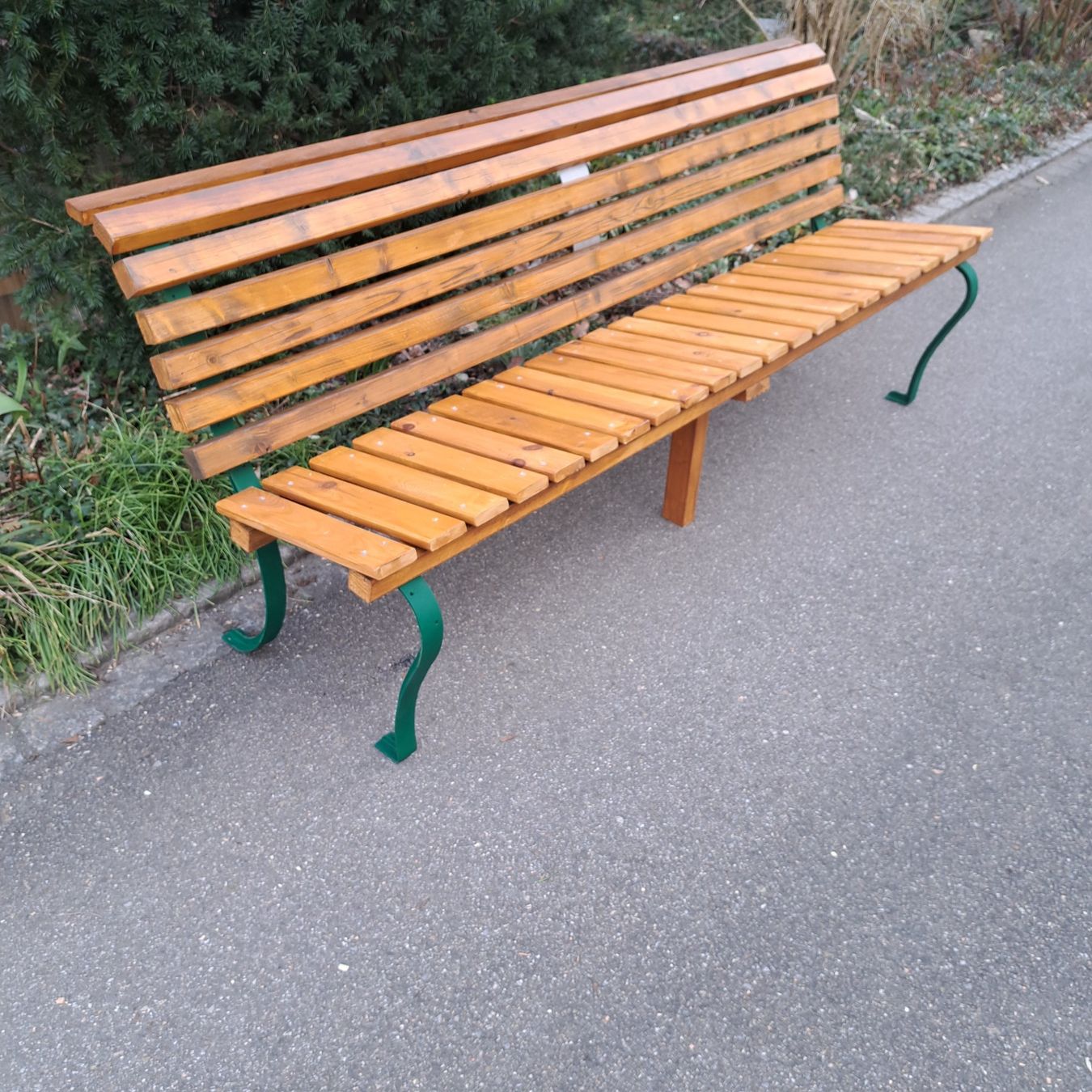 Panchine: sehr schoene bank – Usato da Benzenschwil venduto da 007tinu 1