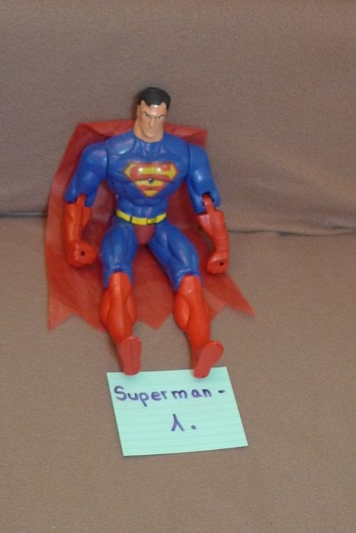 Statuette: Superman-1. – Usato da Bern venduto da bn1640 2