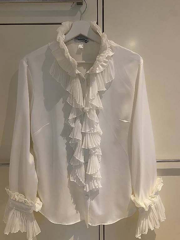 Camicette: Amy Vermont Design Rüschenbluse  – Usato da Rorschach venduto da Lauraq12 1