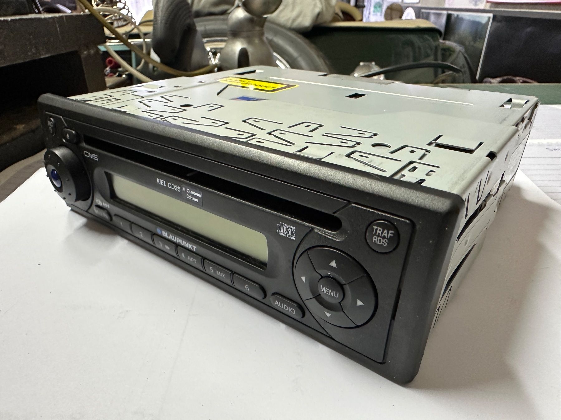 Blaupunkt Radio: Blaupunkt Kiel CD 35 – Usato da Schaan venduto da bw608le