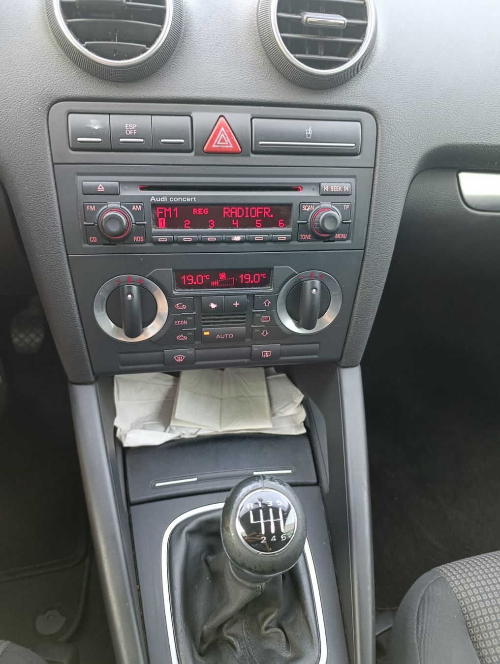 Audi Autos: Audi A3 Sporte 1.6  – D'occasion à Fribourg par mal_8zjh 5