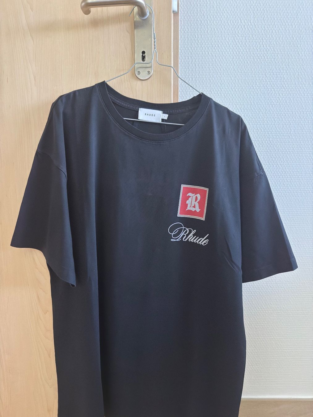 Rhude T-shirt: T-shirt Rhude L – Nuovo (secondo la descrizione) da Châtel-St-Denis venduto da Lou_Hock