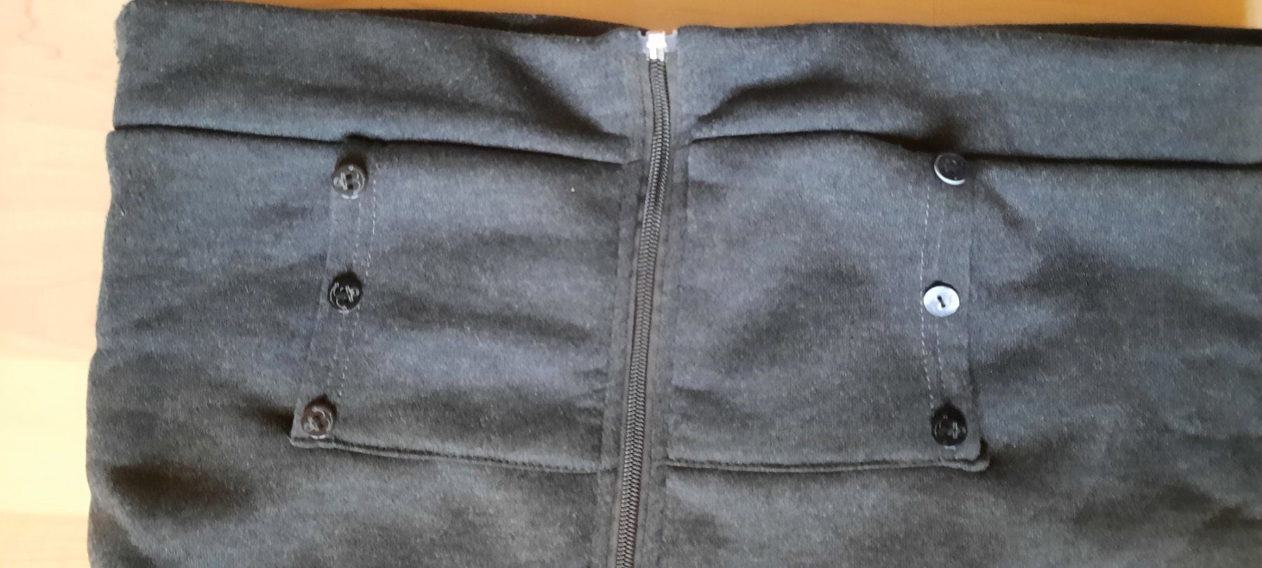 Giacche: Strickjacke mit Teddy Futter – Usato da Hinwil venduto da Zom 4