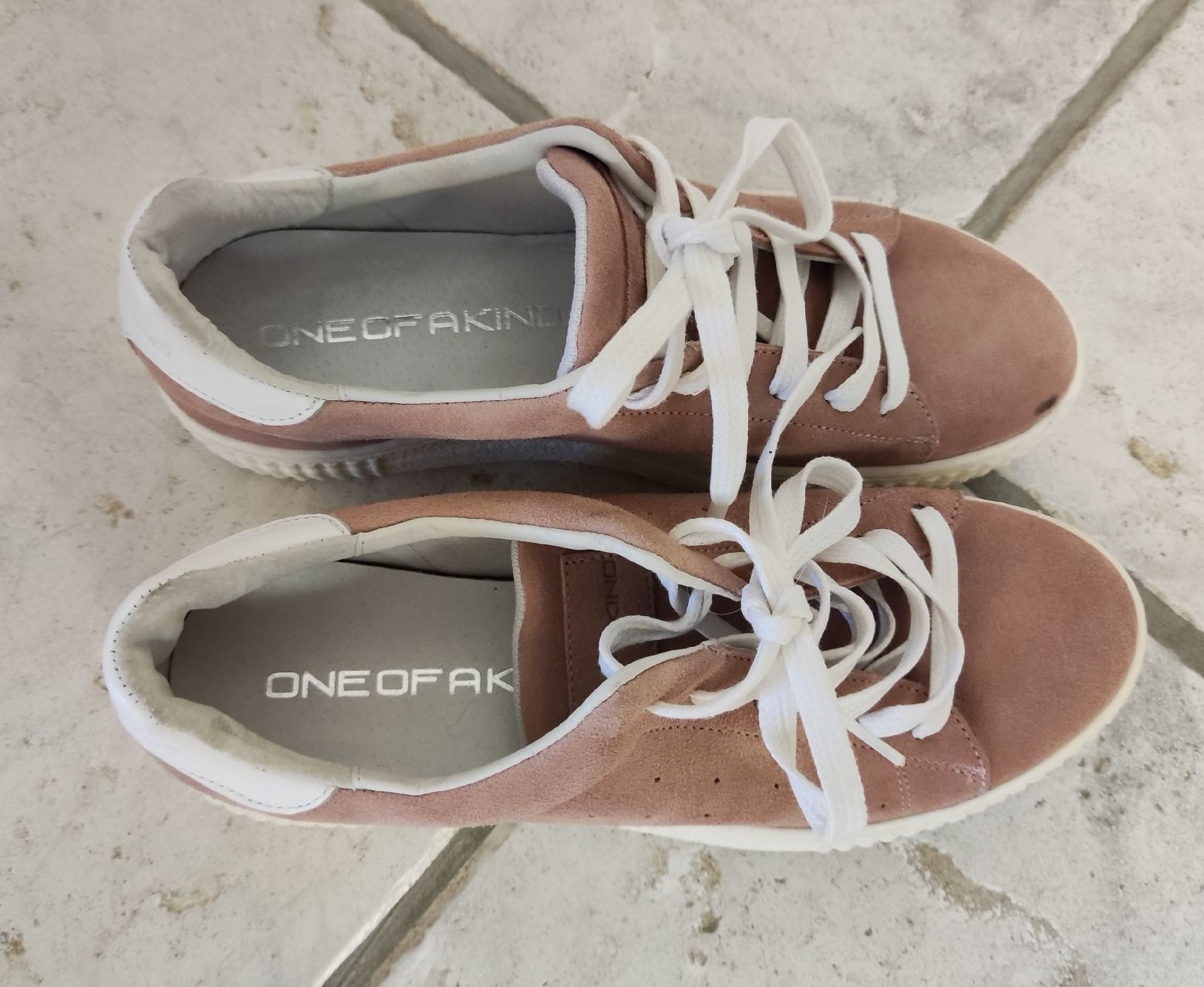 Scarpe da donna: ONOFAKIND Damenschuh Grösse 38 – Usato da Chur venduto da Rodanisa 8