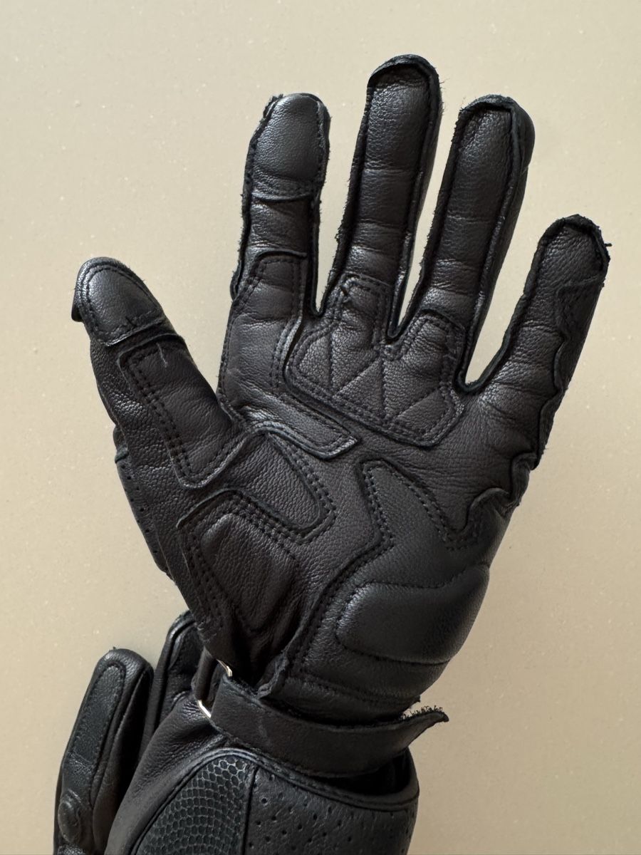 Dainese Handschuhe & Handstulpen: Motorradhandschuhe Dainese – Gebraucht aus Galgenen von rpoto 3