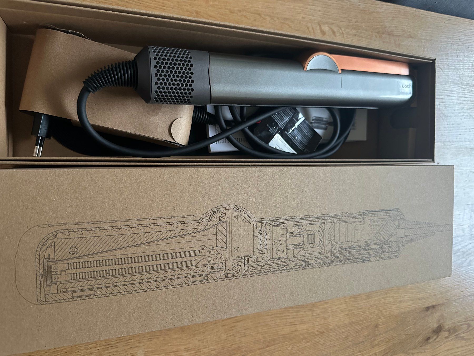 Dyson Asciugacapelli: Dyson airstrait – Nuovo (secondo la descrizione) da Steinmaur venduto da regenbogen052 1