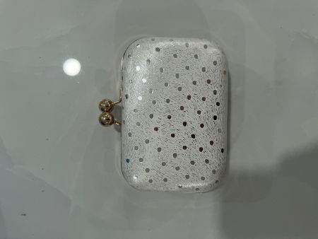 Exklusive Abendclutch Weiss mit Pünktchenmuster – Sommer-...