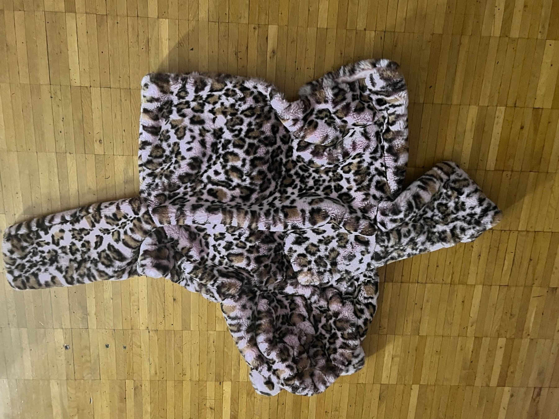 Giacche & Cappotti: Veste à capuche  fourrure, taille L – Usato da Biel/Bienne venduto da glaewynnshop 4
