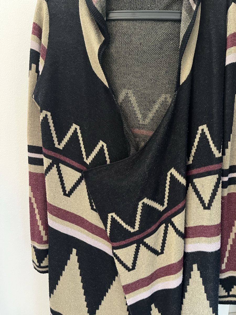 Maglioni & Felpe: Cardigan mit Kapuze – Usato da Schönenberg TG venduto da seraaina 1
