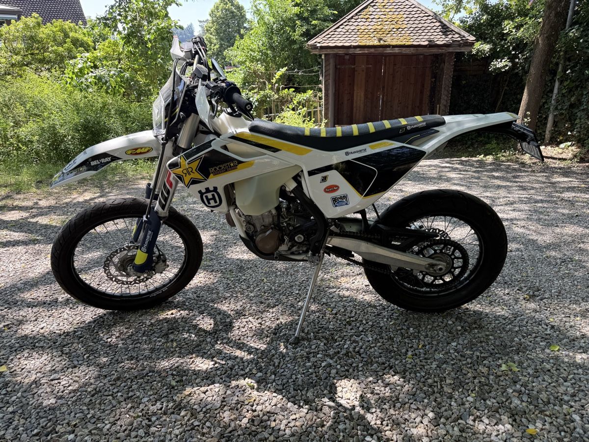 Husqvarna Enduro: Husqvarna FE 450 Mit 2 Reifensatz – Nuovo (secondo la descrizione) da Murten venduto da due_vfp8 2