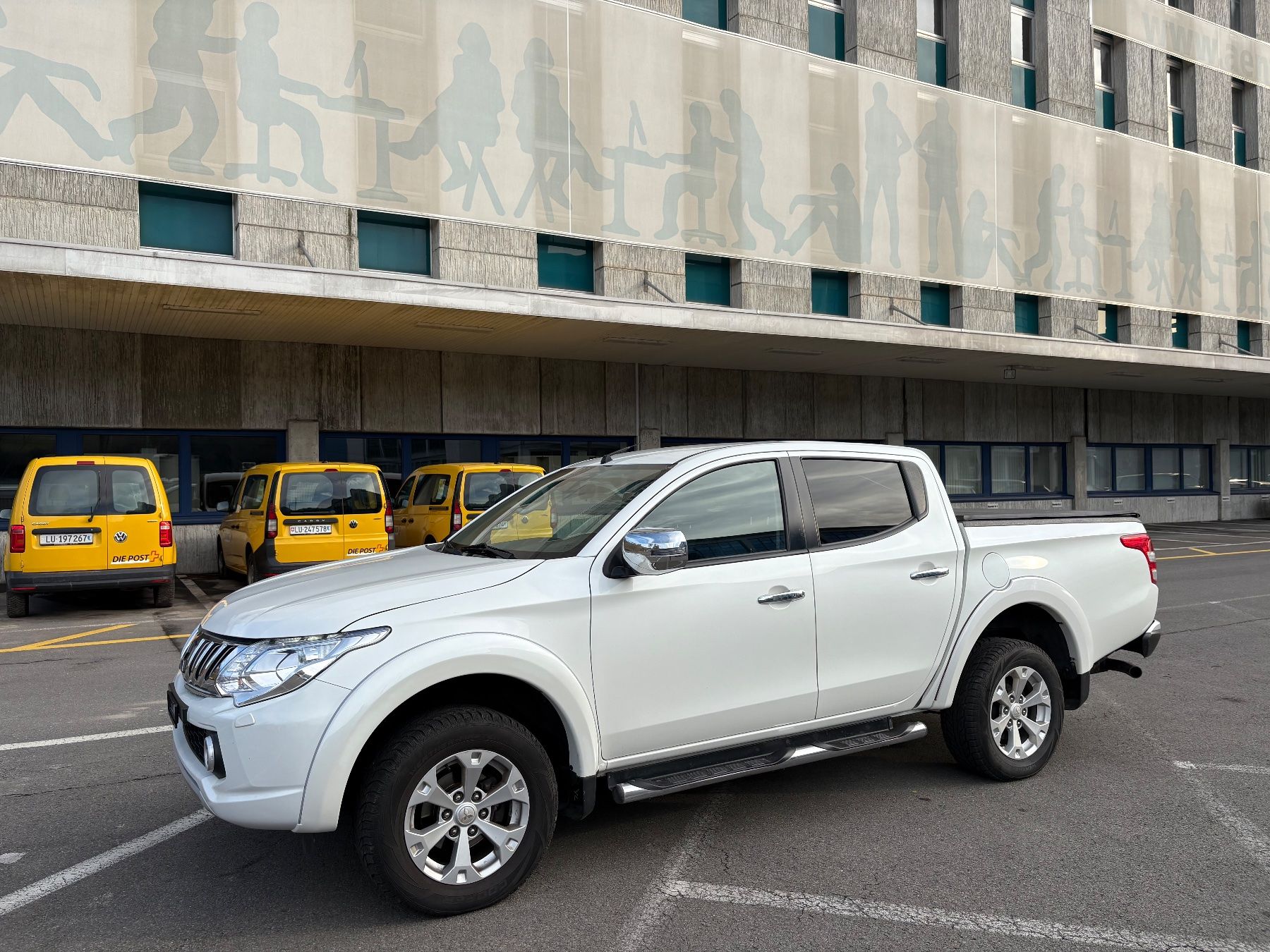 Mitsubishi Automobili: MITSUBISHI L 200 2.4 Diamond Double Cab – Usato da Hasle LU venduto da Mroeoesli0 1