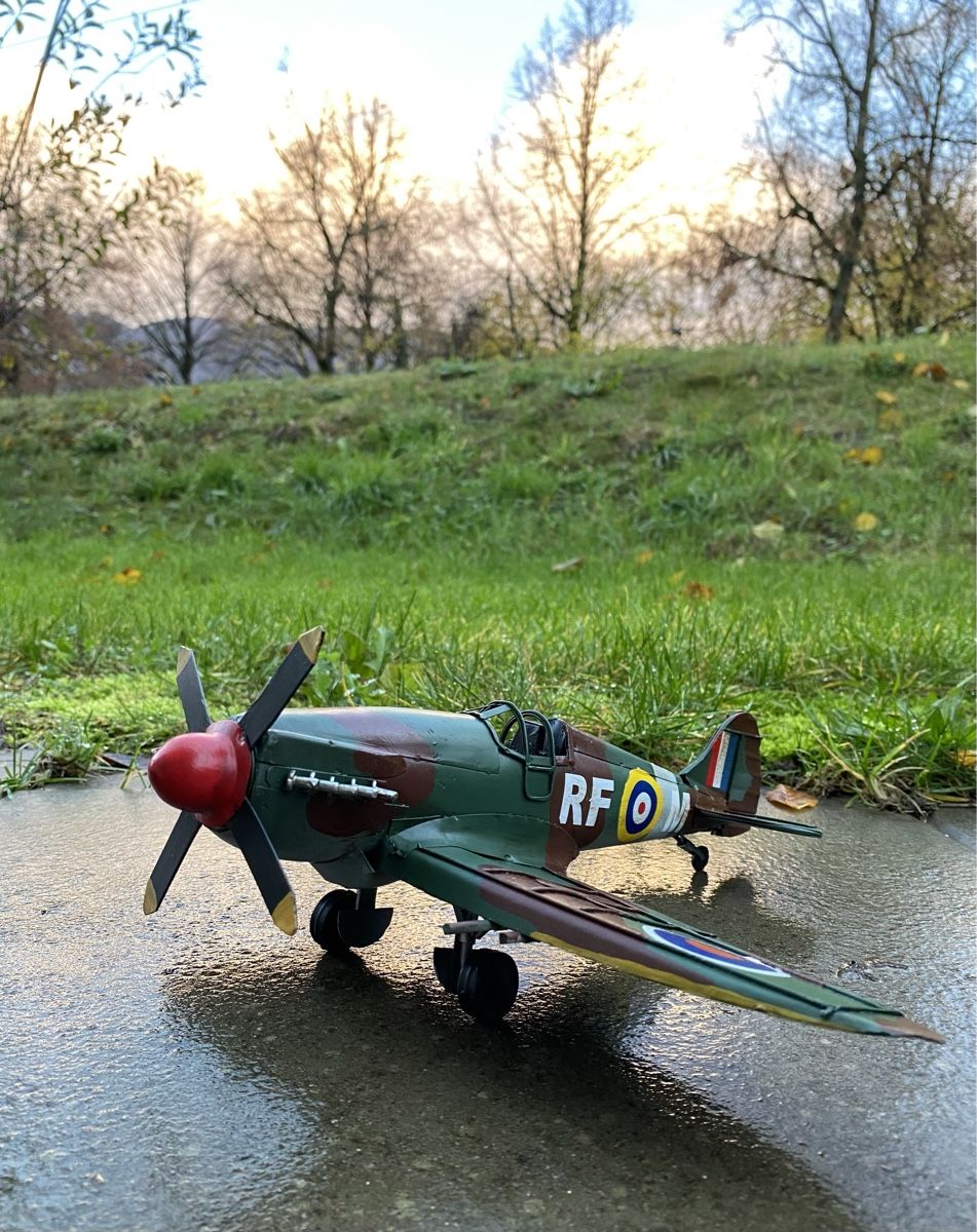 Kit di modellismo & Modellini statici: Spitfire MK IX TD314 aus Blech – Nuovo (secondo la descrizione) da Langendorf venduto da Blechfahrzeuge