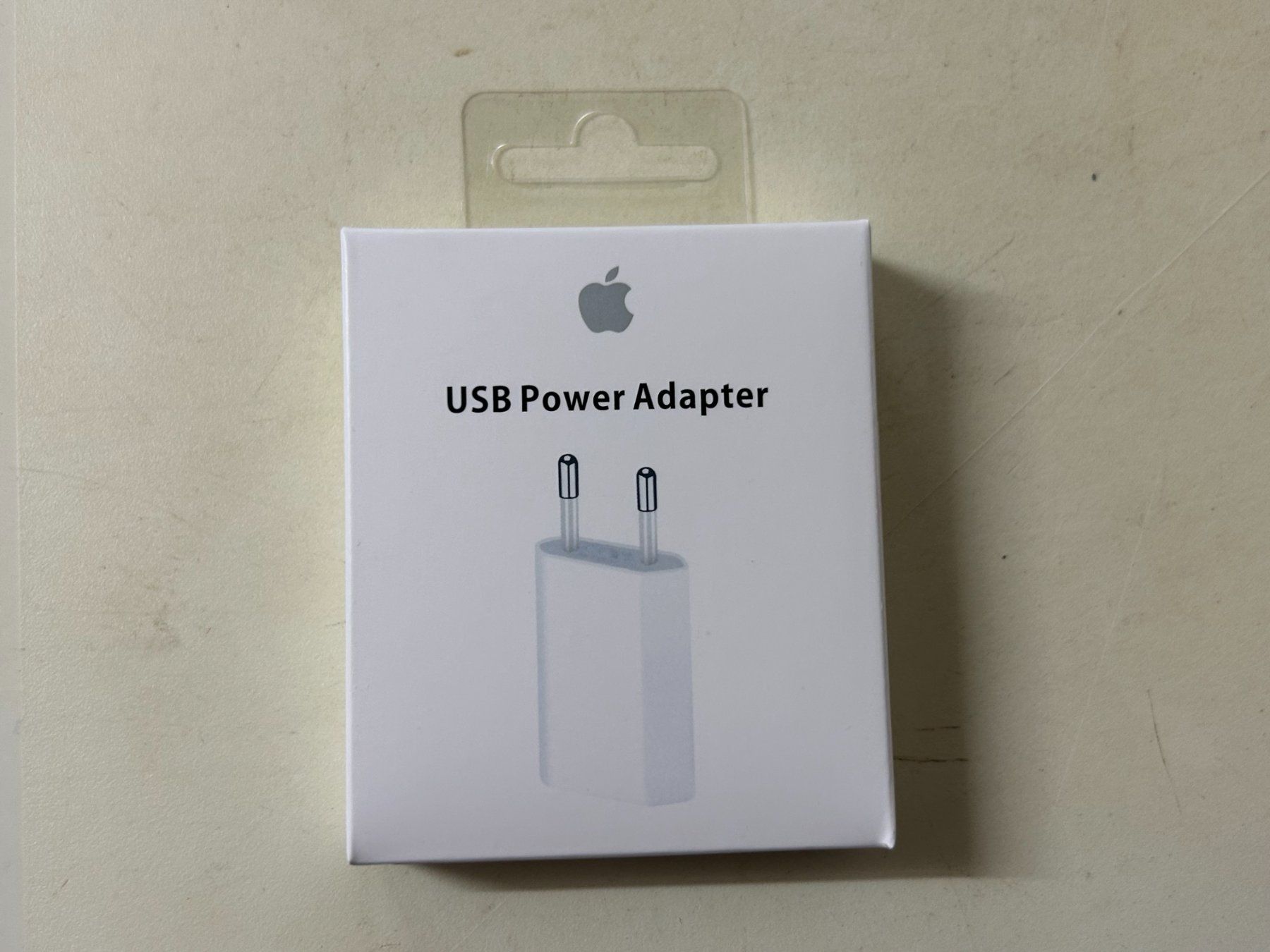 Apple Cavi: Original Apple USB Power Adapter 5W – Nuovo e nell'imballaggio originale da Hombrechtikon venduto da SPS-Liquidationen