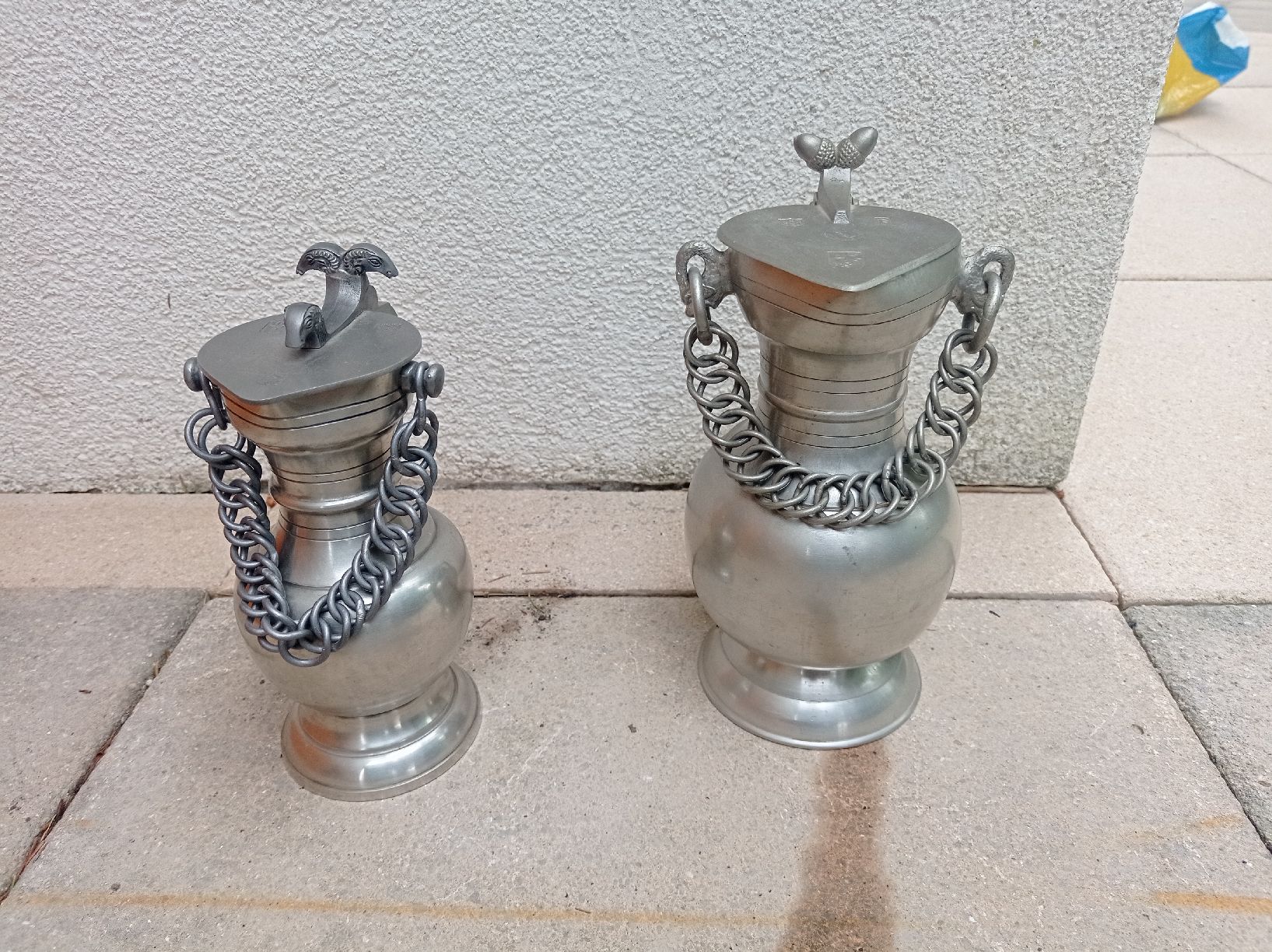 Caraffe: Zinnkannen und 7 Becher – Usato da Steffisburg venduto da Ellada01 7