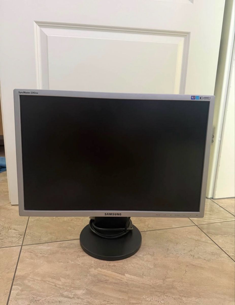 PCs: Lot informatique - Pour pièces ou à réparer – Gebraucht aus Kerzers von tia_2snz 3