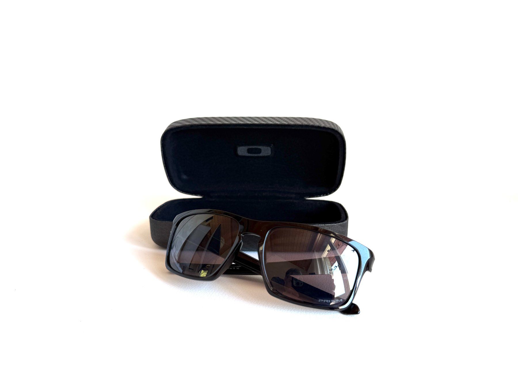 Oakley Occhiali & Lenti: Okley Sonnenbrille mit Etui – Usato da Gasel venduto da Alter_Ego