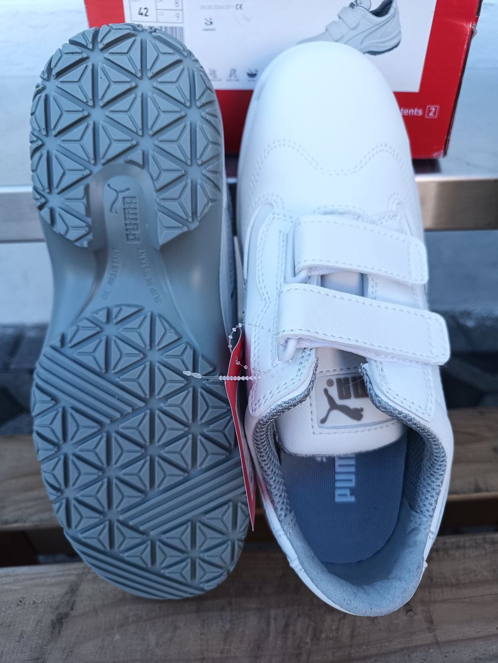 Puma Scarpe da uomo: Puma Sicherheitsschuhe S2 SRC 42 – Nuovo e nell'imballaggio originale da Oberegg venduto da 19franzi94 5