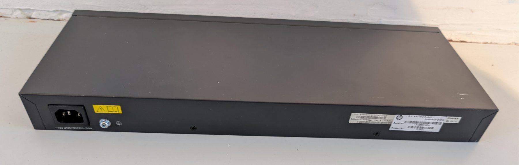 Hewlett Packard Hub & Switch: HPE V1910-16G Switch – Usato da Dietlikon venduto da ComdatAG 2