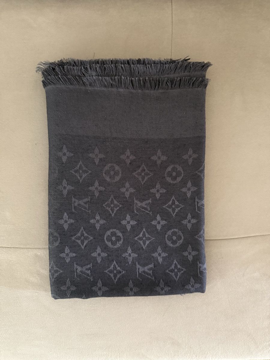Louis Vuitton Foulard & Sciarpe: ORIGINAL! Louis Vuitton Schal – Usato da Oberrieden venduto da fashion_minoush