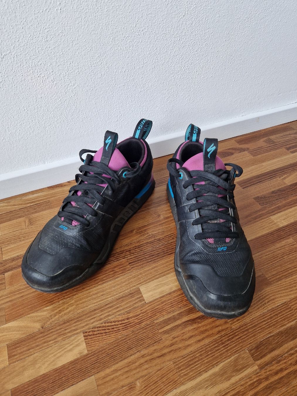 Specialized Scarpe da donna: Specialized Bike Schuhe – Usato da Luzern venduto da e.franziska 3