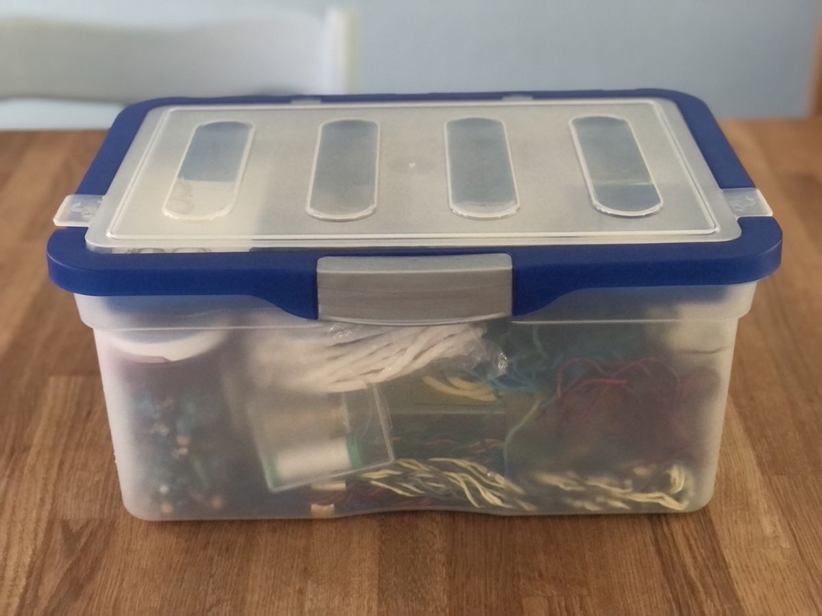 Kit bricolage: Kreativ Seidenschmuck Set – Usato da RORBAS venduto da ANDOM