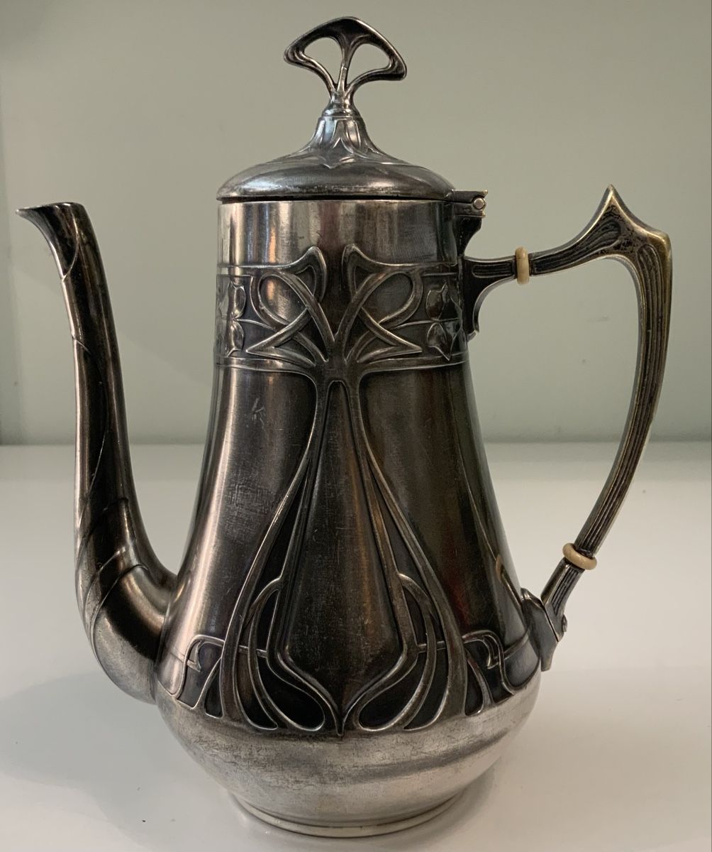 WMF Caraffe: WMF cafetière en métal argenté – Usato da rolle venduto da Tontonjulot