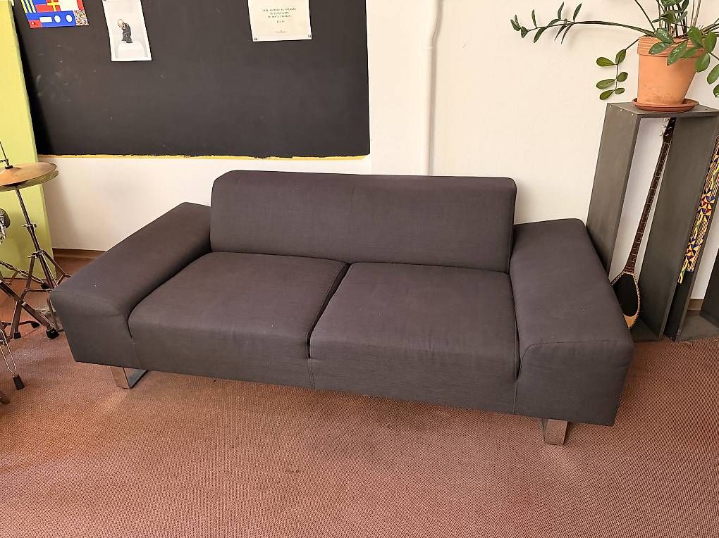 Divani: Elegantes Sofa in Anthrazit – Usato da Zürich venduto da bal_9cfj