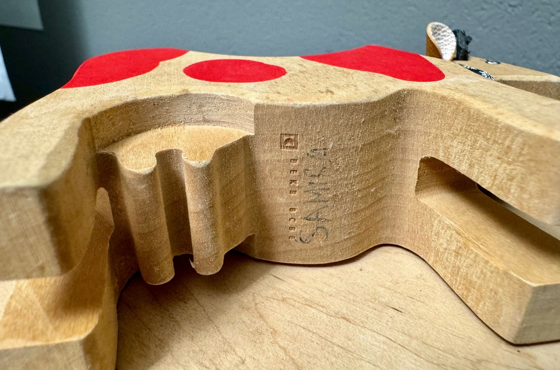 Statuette: Schöne geschnitzte Holzkuh Kuh Holz / Trauffer ? – Usato da Rothrist venduto da Luckywinner 5