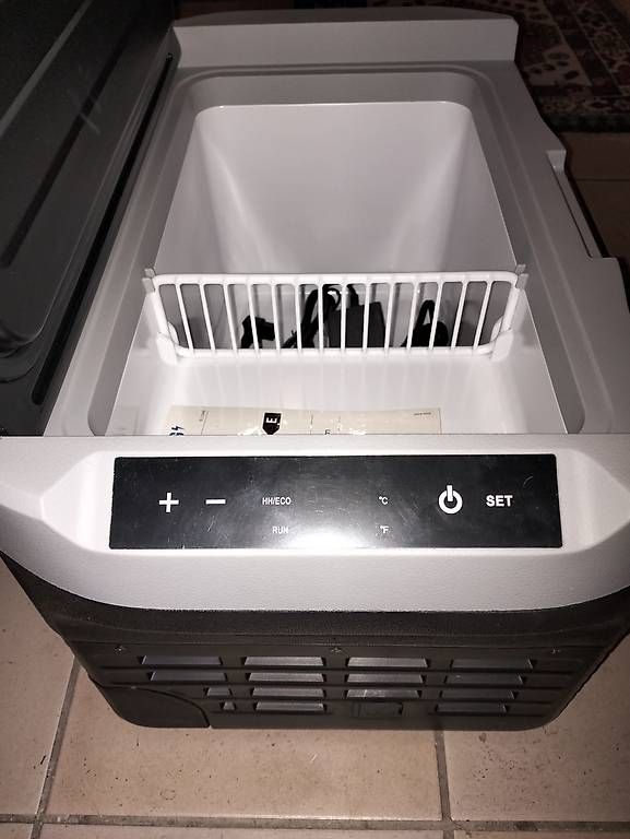 Frigoriferi & Refrigeratori: Kühlbox 20L 12V/24V/230V neu – Nuovo e nell'imballaggio originale da Ossingen venduto da Challenger74 1