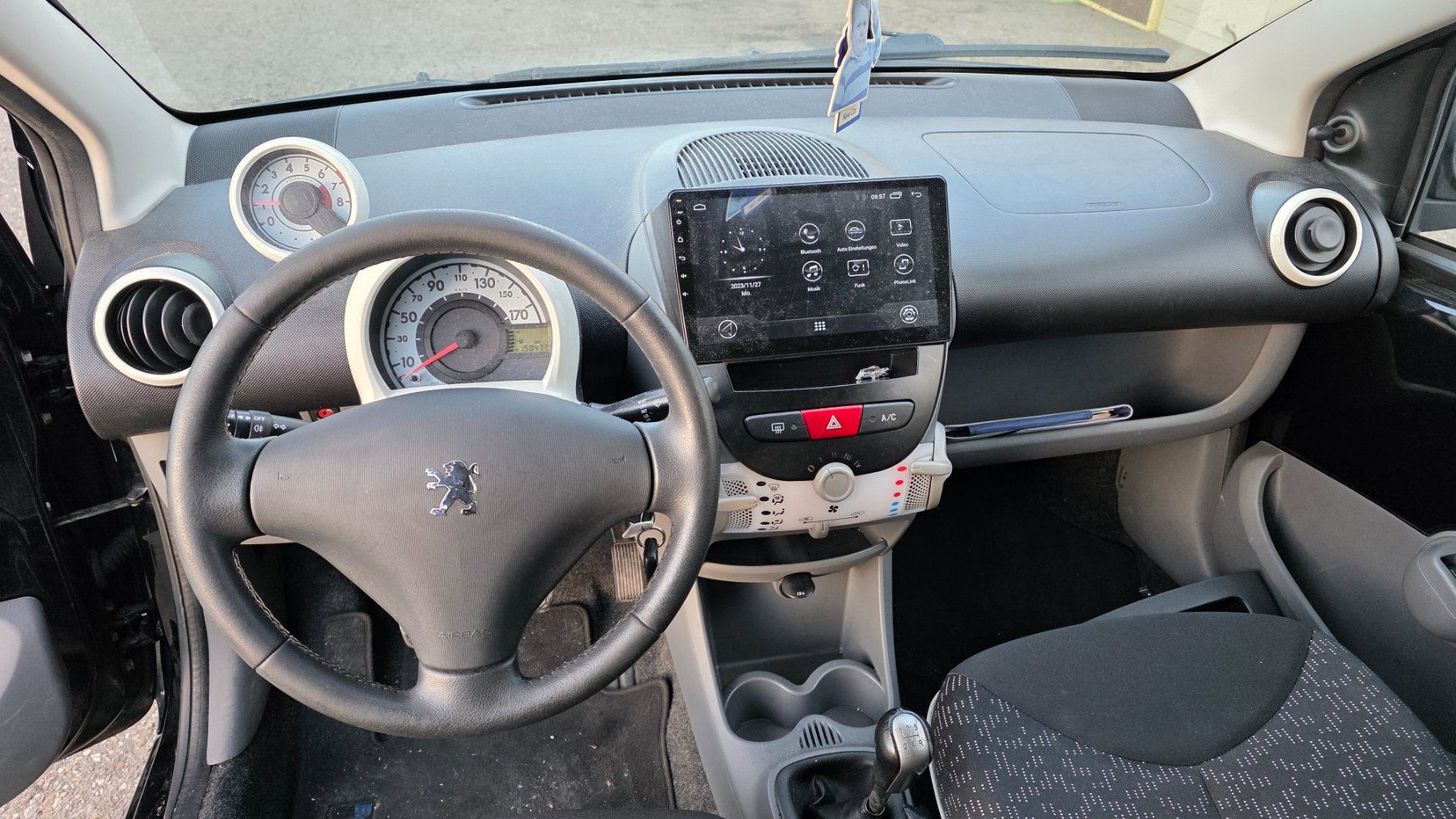 Peugeot Automobili: Peugeot 107 Swiss edition – Usato da Arbon venduto da Tropxe. 7
