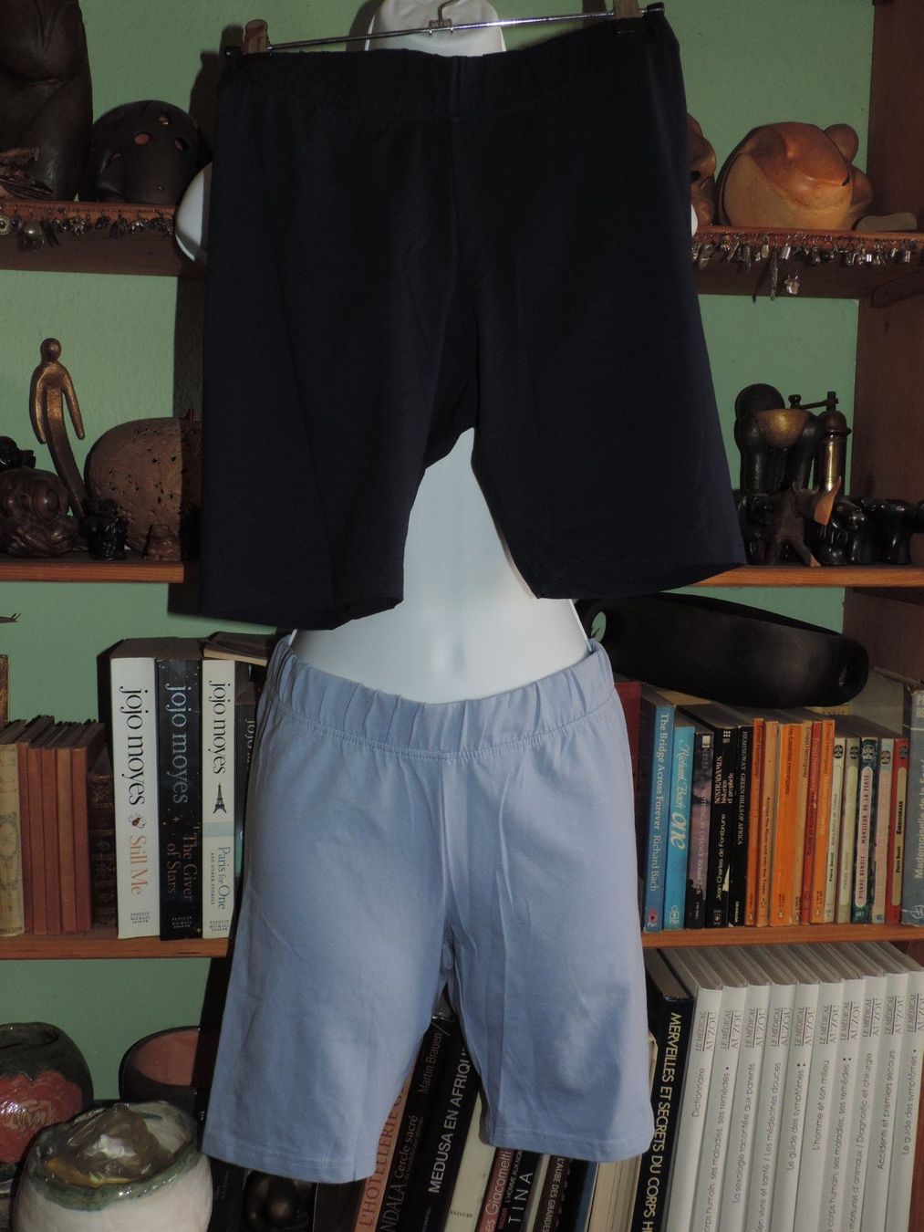 Pantaloni: shorts stretch bleus – Nuovo (secondo la descrizione) da Genève venduto da Axelle333 5